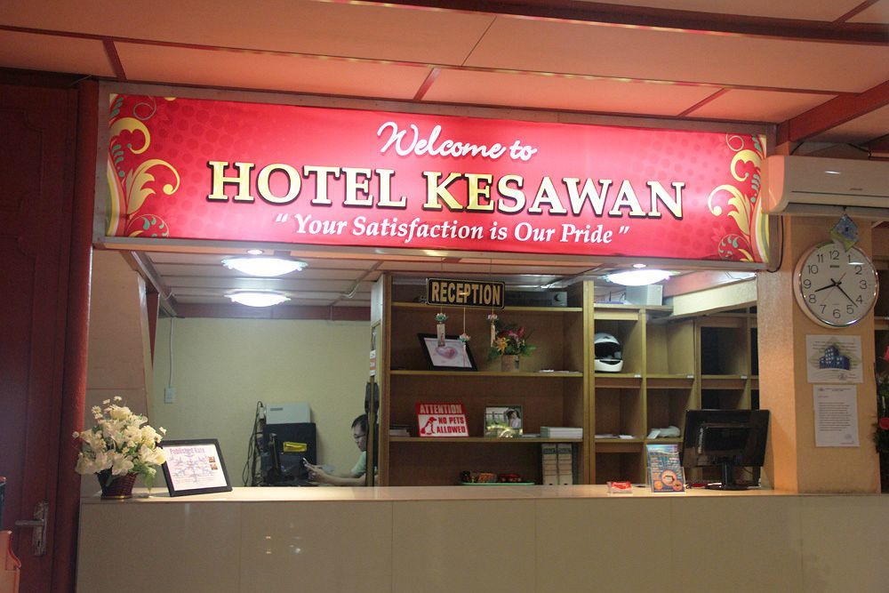 Kama Hotel Medan Exterior photo