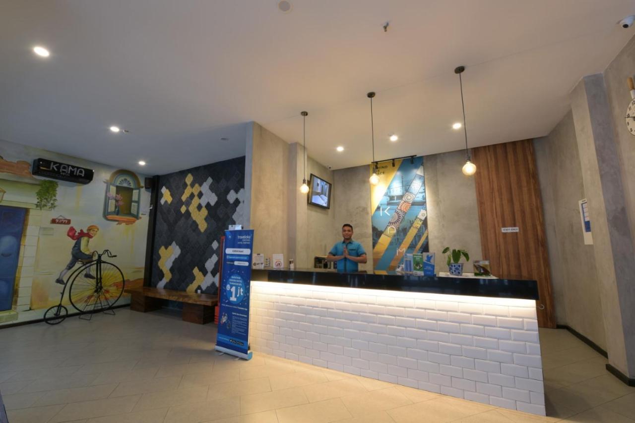 Kama Hotel Medan Exterior photo